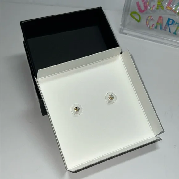 NEW Baublebar x Disney Minnie Mouse with sunglasses and a pineapple bow - Picture 5 of 5